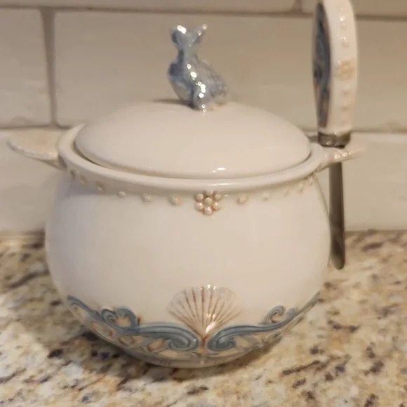 Coastal Seashell Covered Dish With Spreader - Picture 3 of 10